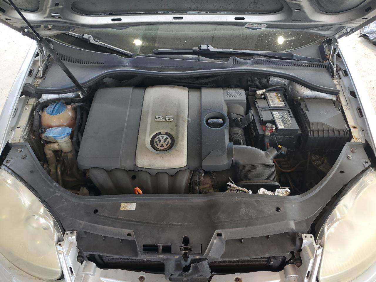 2007 Volkswagen Jetta 2.5 Option Package 1 VIN: 3VWSF71K57M111597 Lot: 56305925