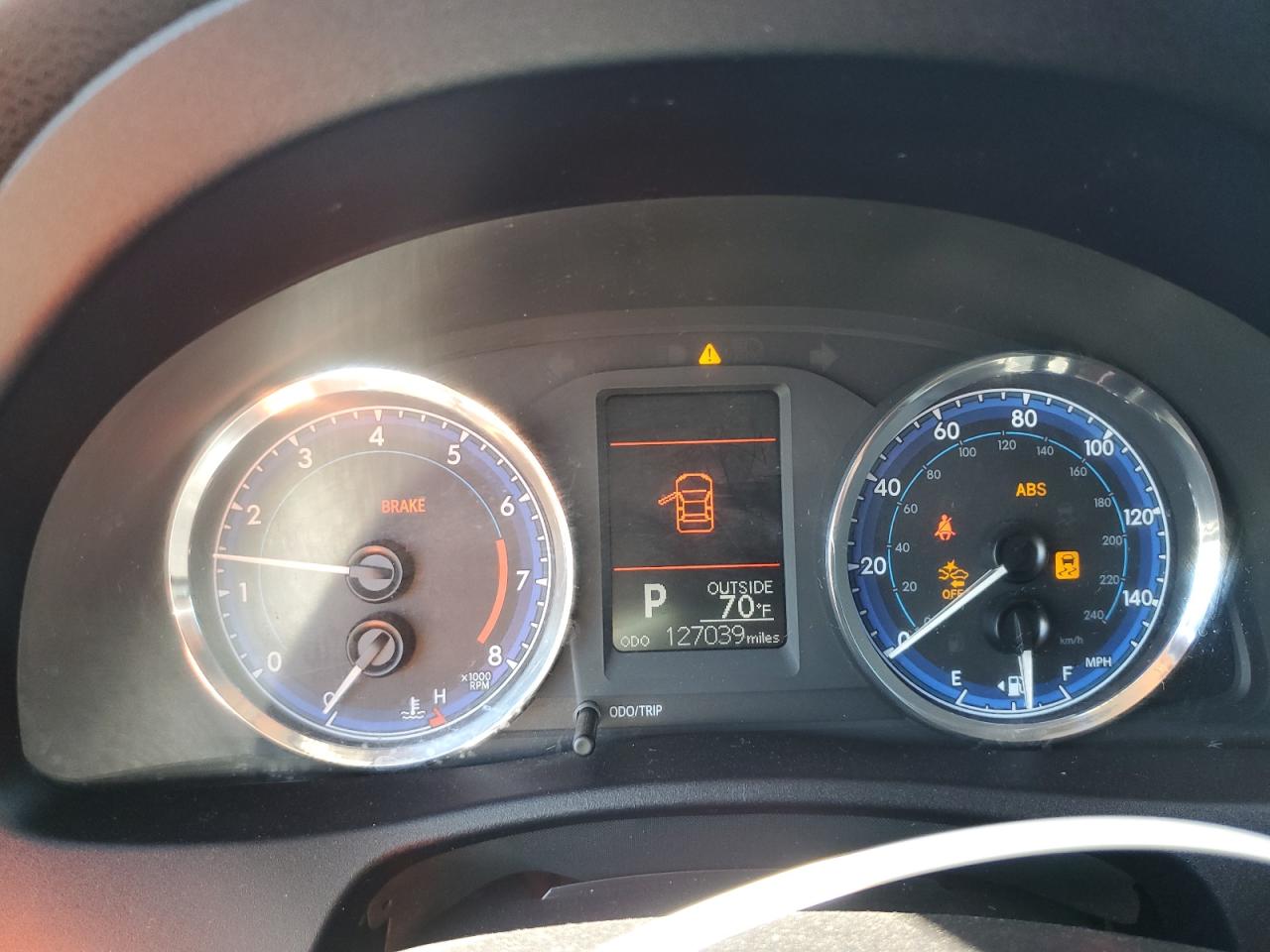 2T1BURHE5JC984982 TOYOTA COROLLA 2018