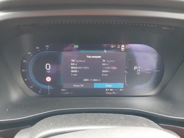 2023 VOLVO XC40 CORE