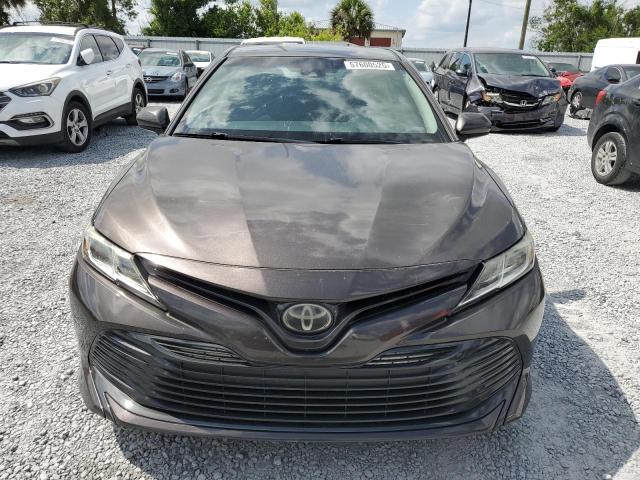 TOYOTA CAMRY 2018 Серый