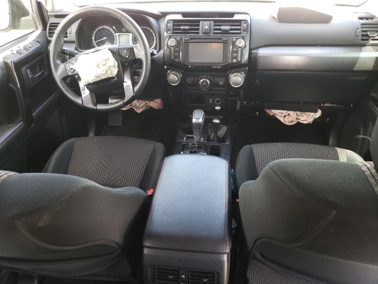 2019 Toyota 4Runner Sr5/Sr5 Premium VIN: JTEBU5JRXK5618760 Lot: 56077165