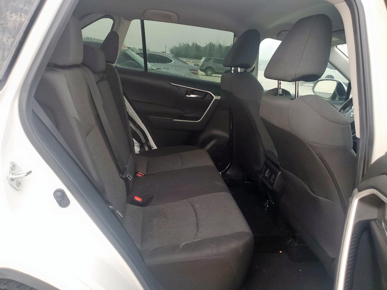 2022 Toyota Rav4 Xle VIN: 2T3W1RFV9NC211118 Lot: 57231565