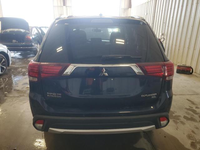  MITSUBISHI OUTLANDER 2016 Granatowy
