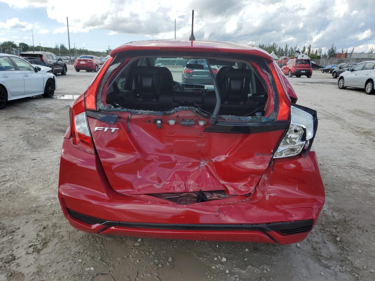2019 Honda Fit Lx VIN: 3HGGK5H45KM733384 Lot: 56788695