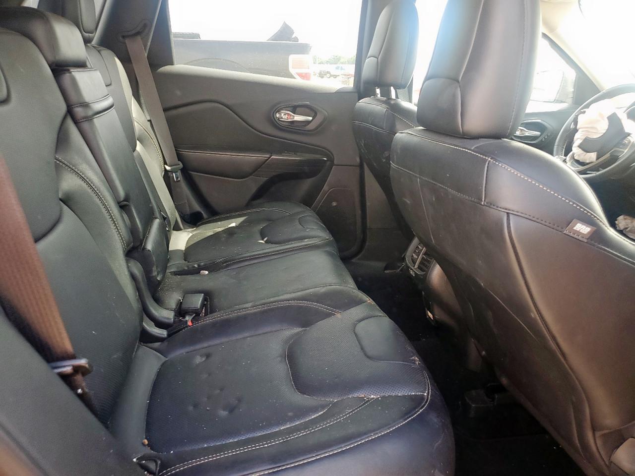 2015 Jeep Cherokee Limited VIN: 1C4PJLDB4FW531619 Lot: 57136185