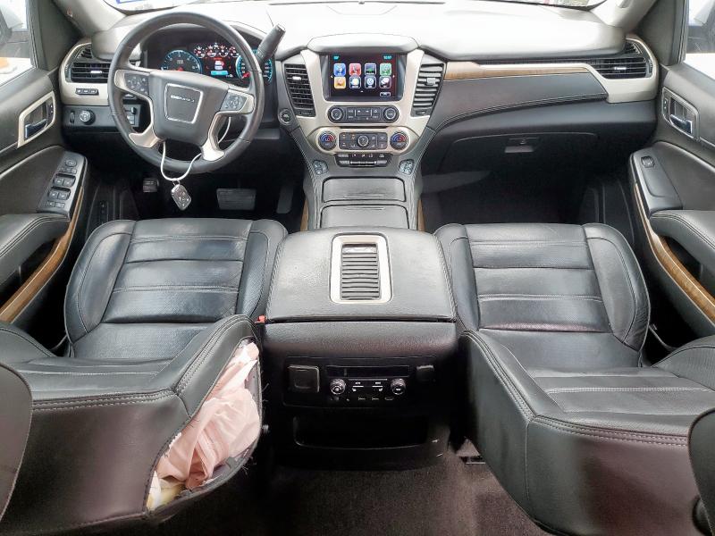  GMC YUKON 2018 Серебристый