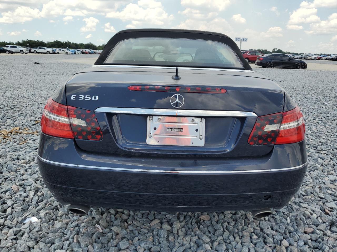 Image 6 of 2011 Mercedes-Benz E-klasse salvage vehicle - Lot #57095815 at Copart