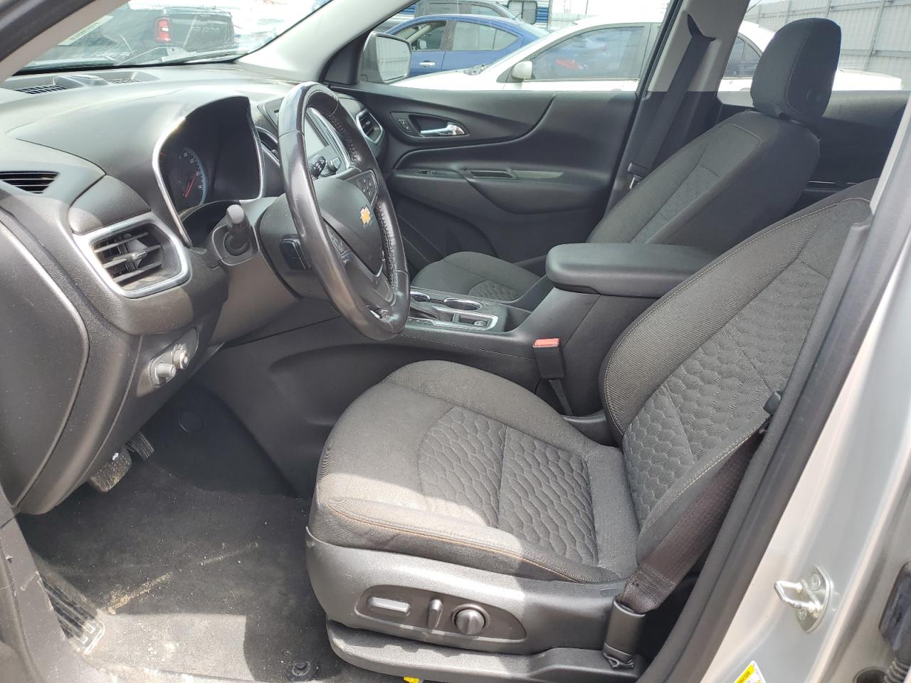 3GNAXJEV7JS617584 CHEVROLET EQUINOX 2018