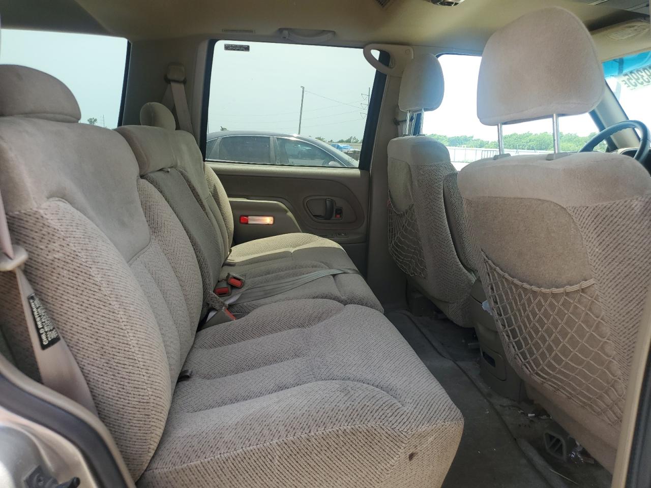 1999 Chevrolet Tahoe C1500 VIN: 1GNEC13R2XJ573460 Lot: 56869395