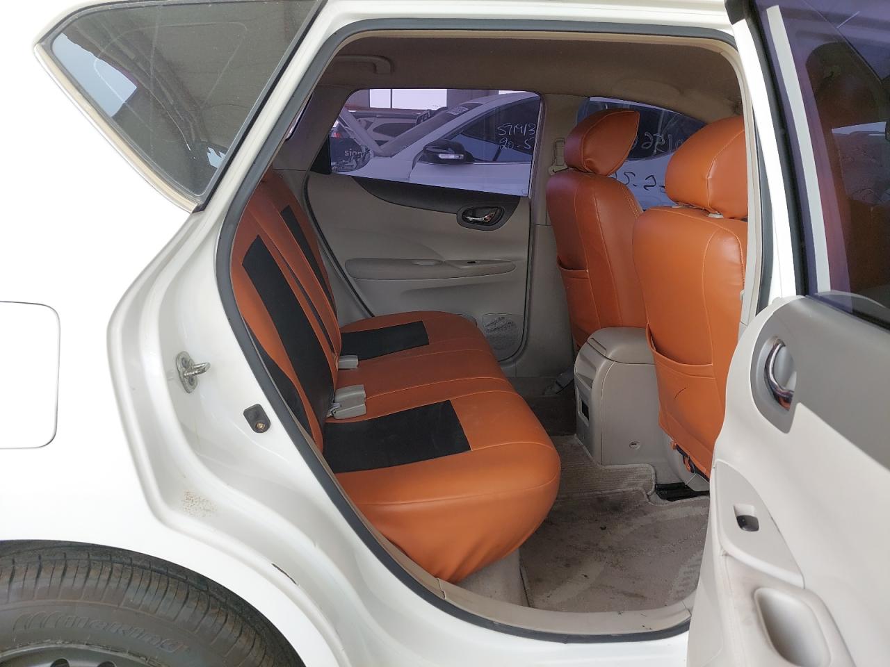 MNTBC2C93E6002828 - 2014 Nissan Tiida - #57015665