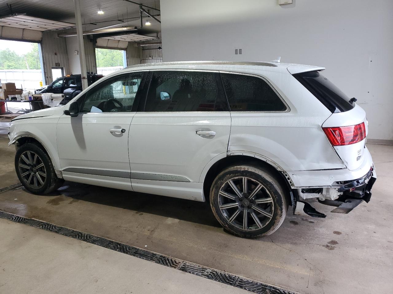 2017 Audi Q7 Premium VIN: WA1AAAF74HD005633 Lot: 57054165