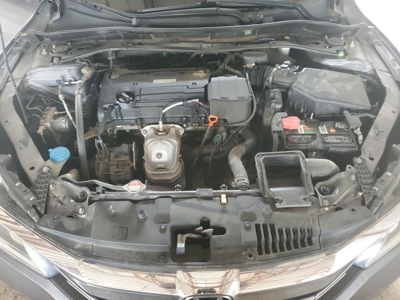 1HGCR2F52GA067335 HONDA ACCORD 2016