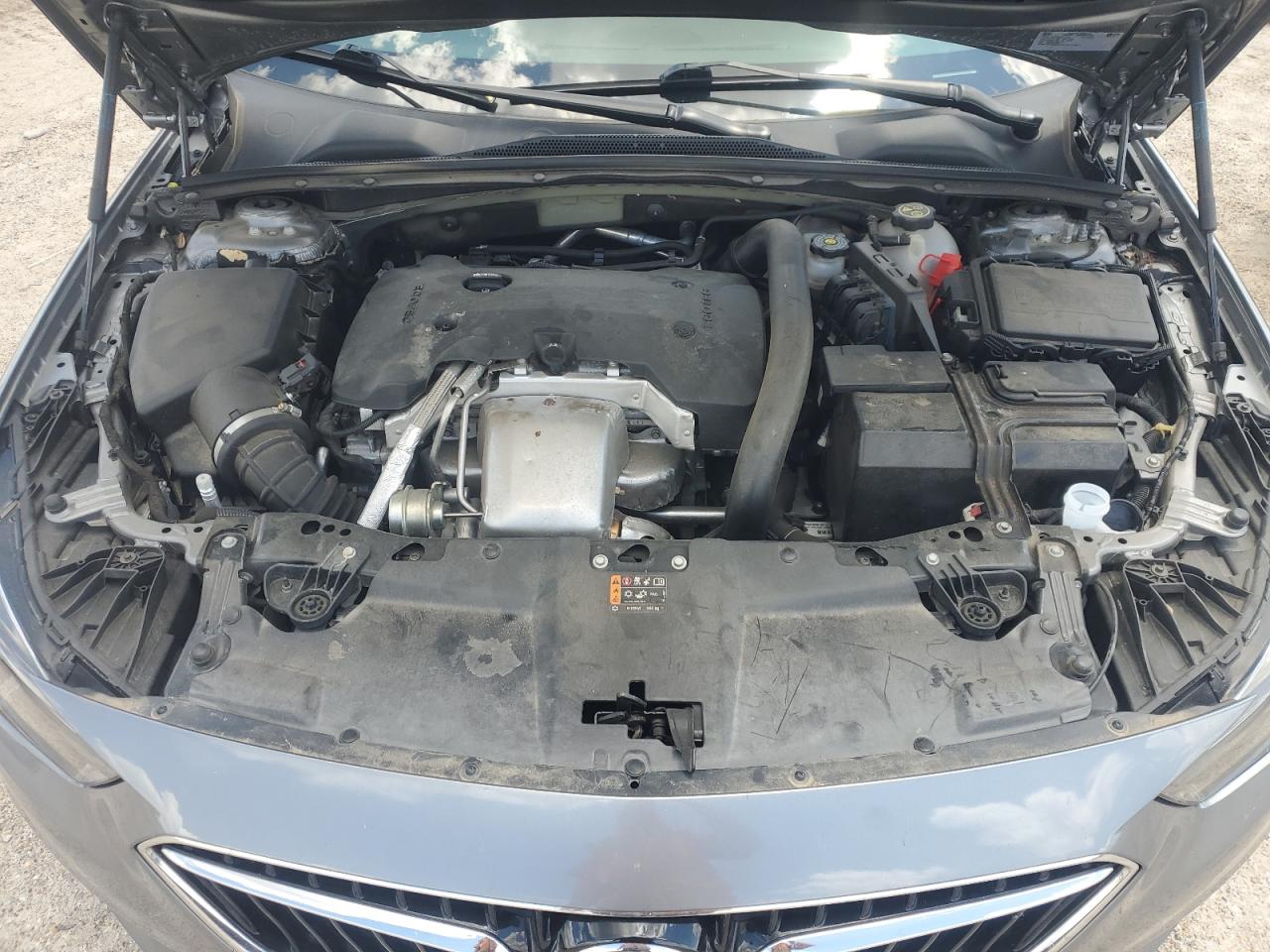 2020 Buick Regal Essence VIN: W04GP6SX2L1009184 Lot: 56456875