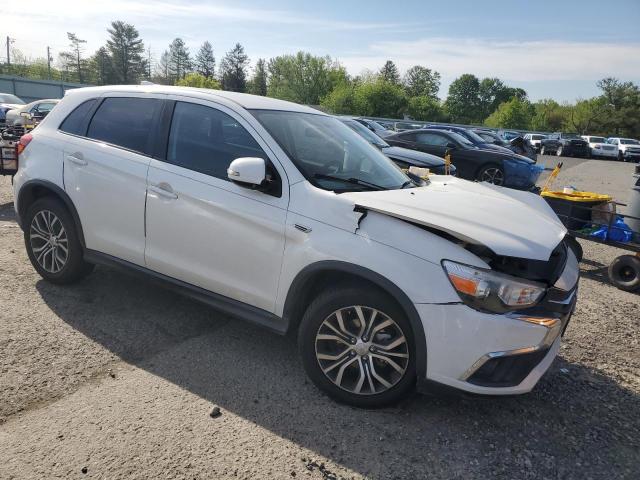  MITSUBISHI OUTLANDER 2018 Biały