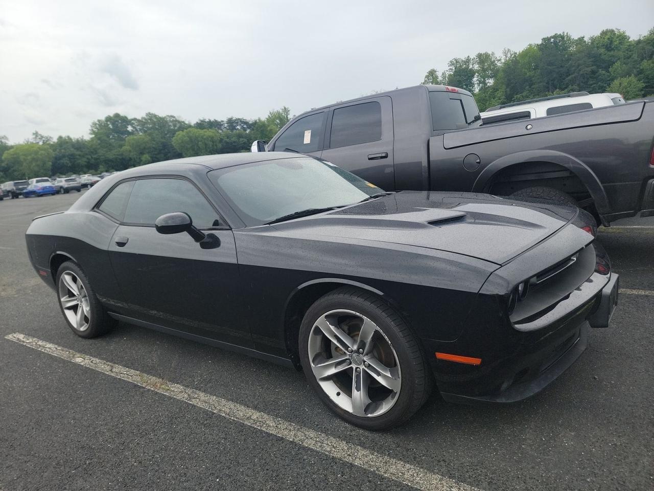 Fredericksburg, VA에서 판매 중인 2015 Dodge Challenger Sxt - Minor Dent/Scratches