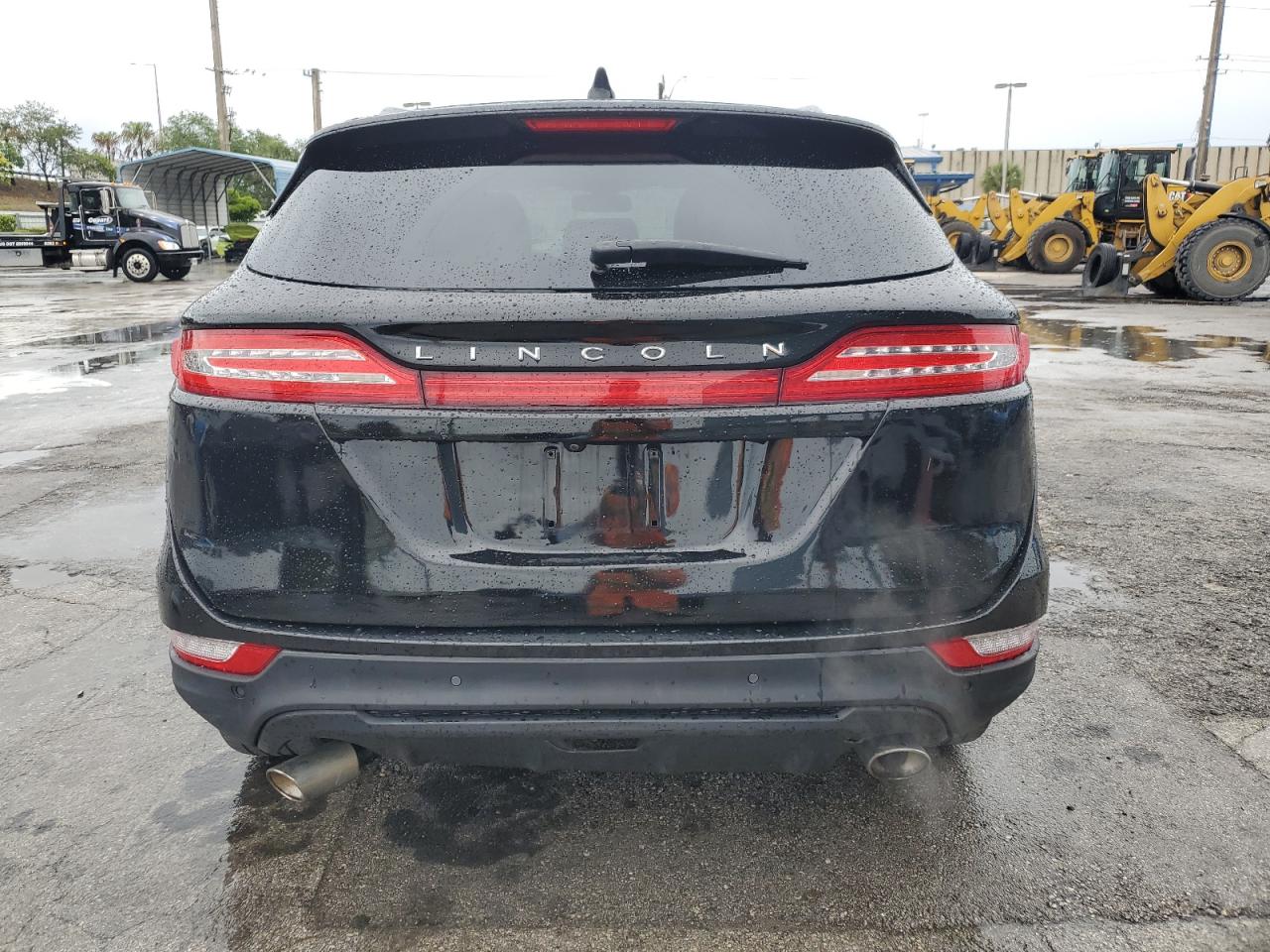 2018 Lincoln Mkc Reserve VIN: 5LMCJ3C94JUL14095 Lot: 56211005