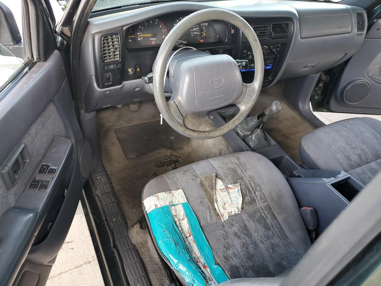 2000 Toyota Tacoma Xtracab VIN: 4TAWN72N8YZ668287 Lot: 57287475