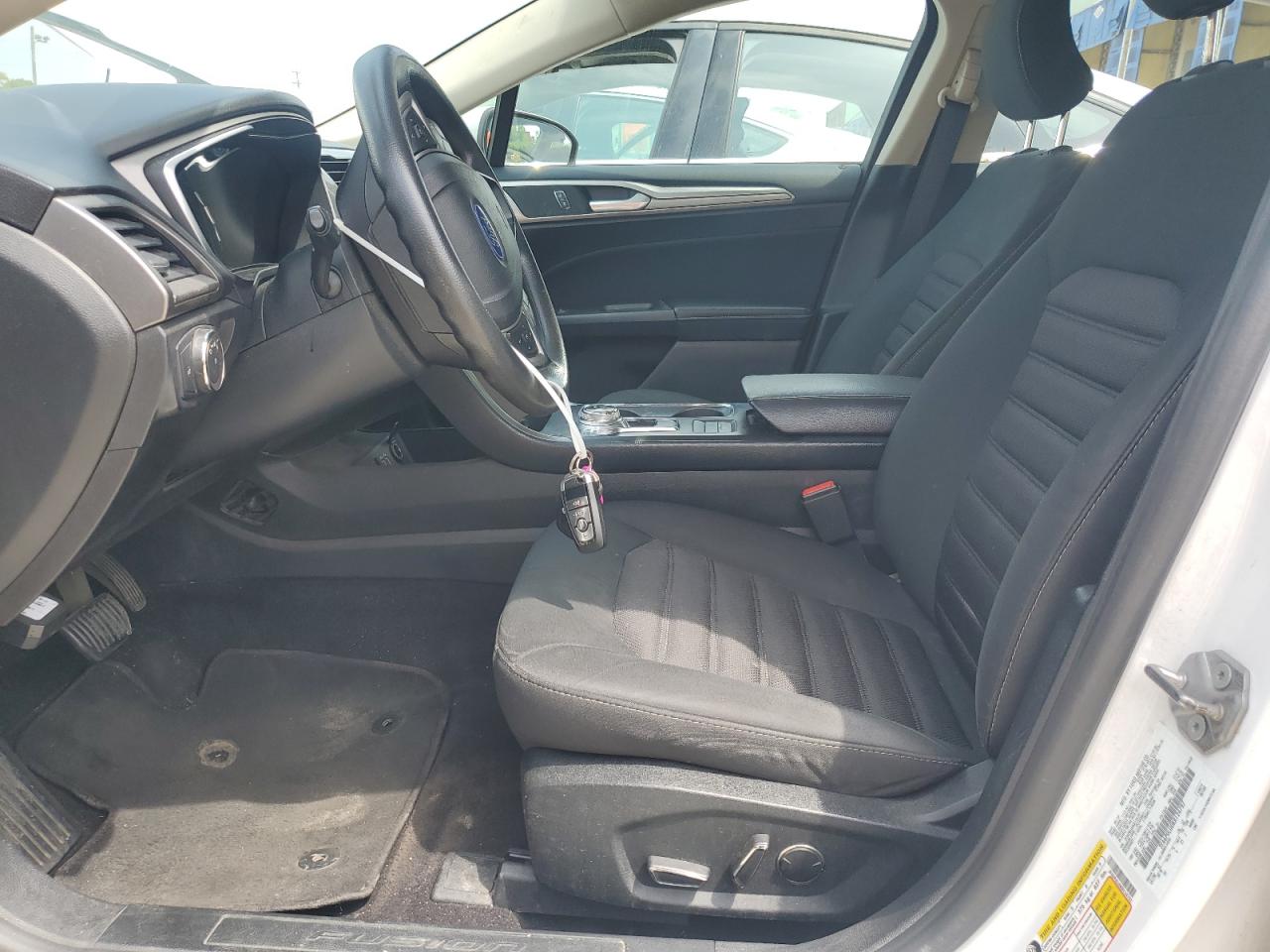 2019 Ford Fusion Se VIN: 3FA6P0LU0KR124797 Lot: 55085165