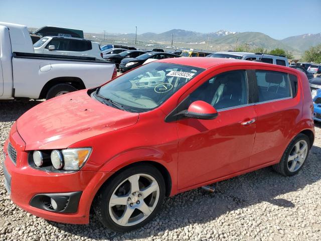  CHEVROLET SONIC 2015 Красный