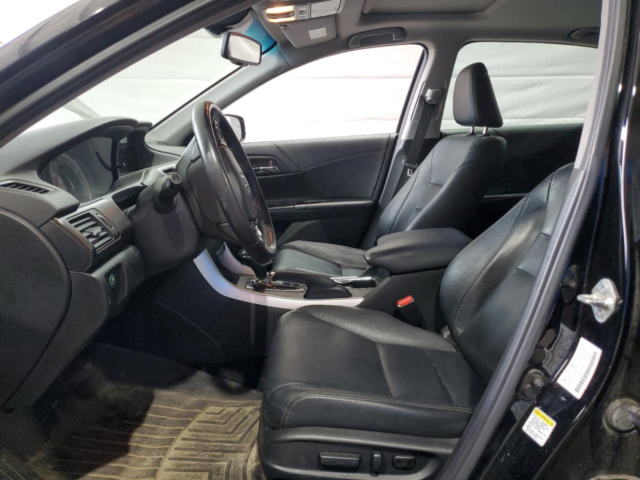 2013 Honda Accord Exl VIN: 1HGCR2F82DA215764 Lot: 56940845