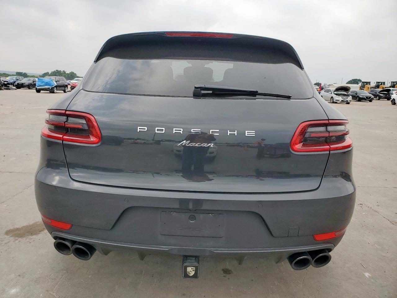 2018 Porsche Macan VIN: WP1AA2A51JLB14899 Lot: 55941625