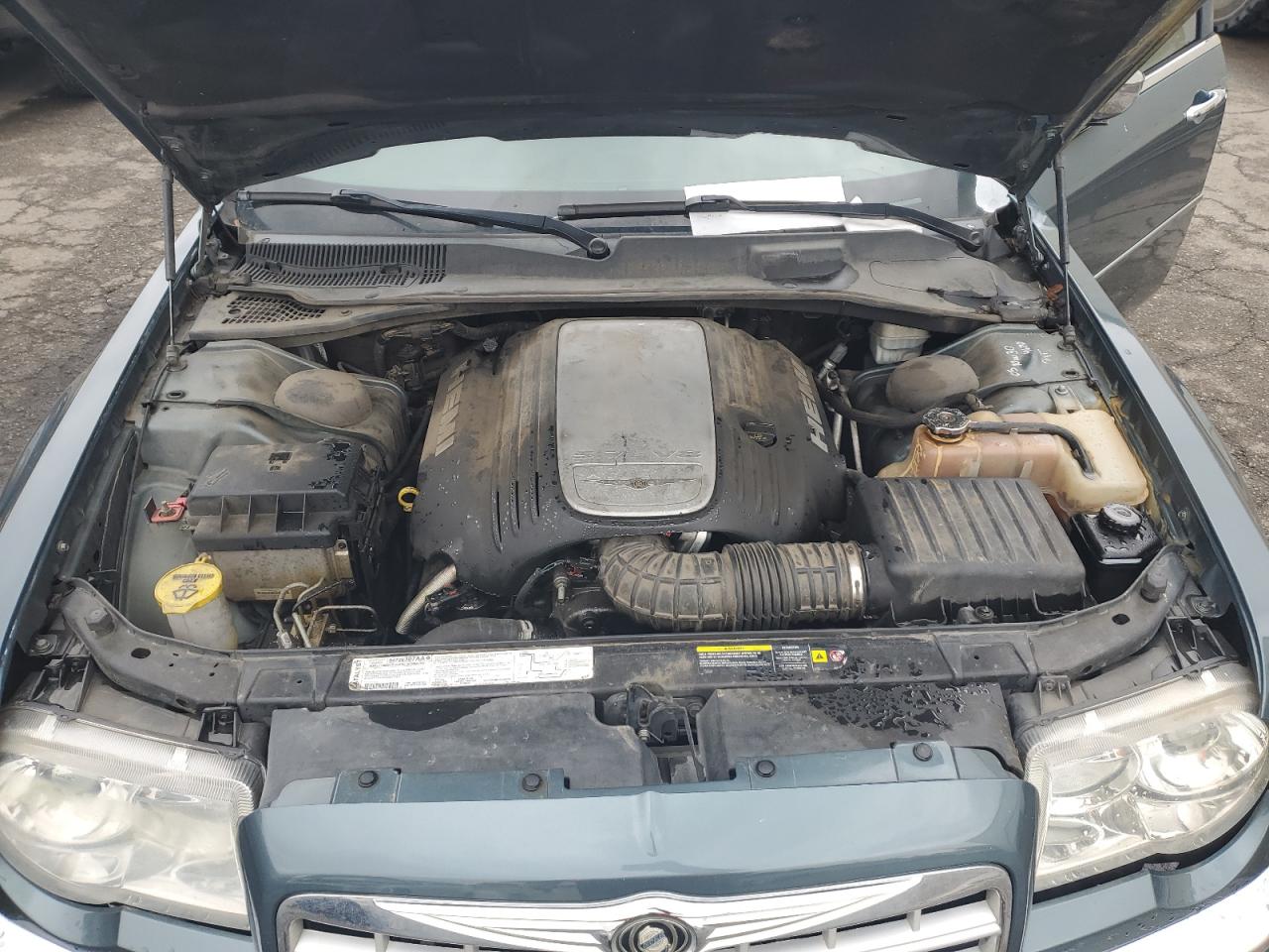 2005 Chrysler 300C VIN: 2C3KA63H26H246826 Lot: 58428855