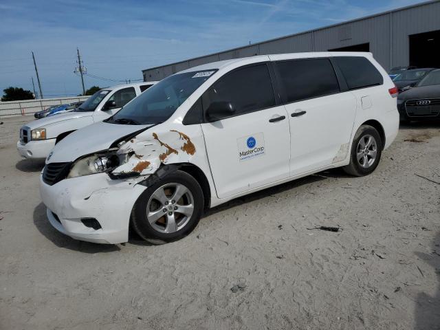 2013 Toyota Sienna 