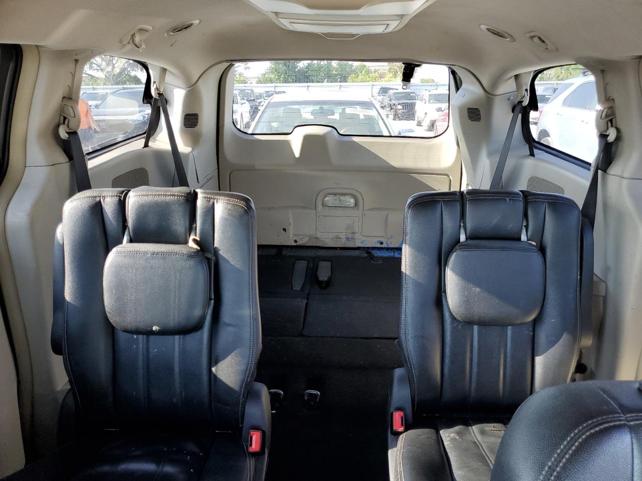 2015 Chrysler Town & Country Touring VIN: 2C4RC1BG4FR720642 Lot: 57486855