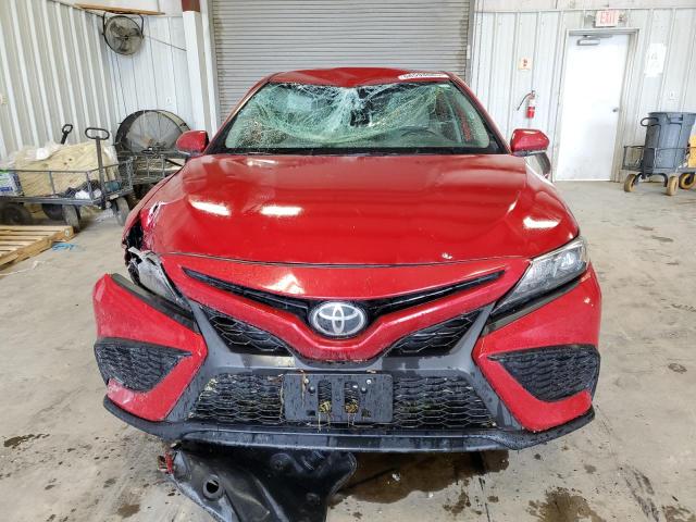  TOYOTA CAMRY 2022 Червоний