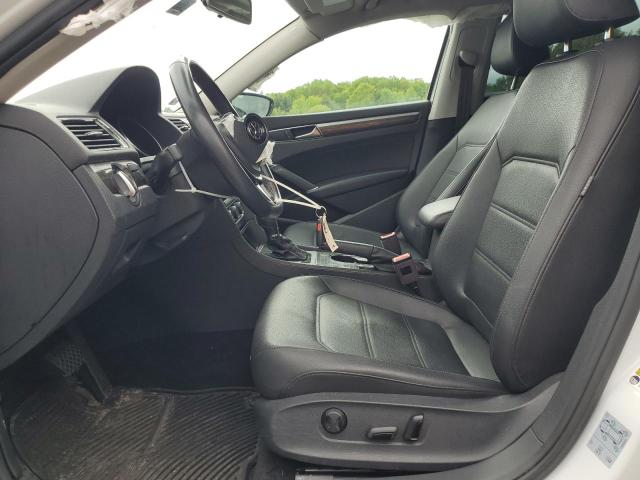  VOLKSWAGEN PASSAT 2018 Белый