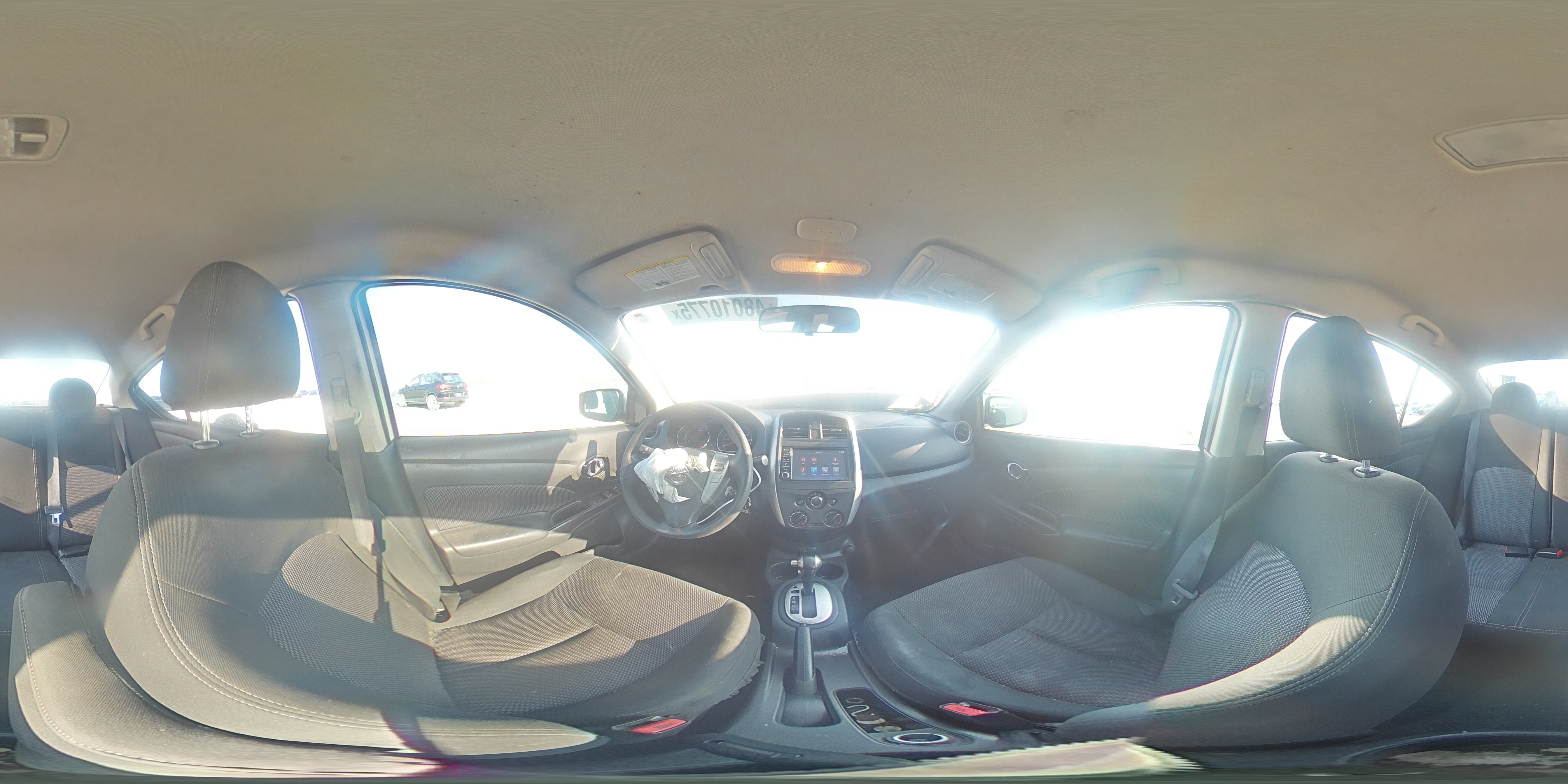 2019 Nissan Versa - Image 14