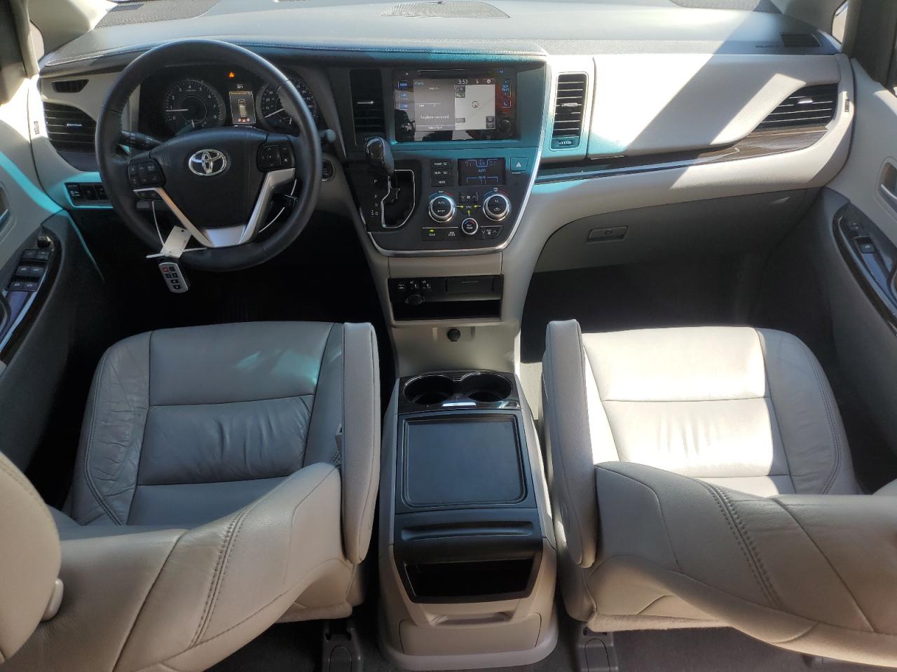 2017 Toyota Sienna Xle VIN: 5TDYZ3DC2HS817445 Lot: 56551795