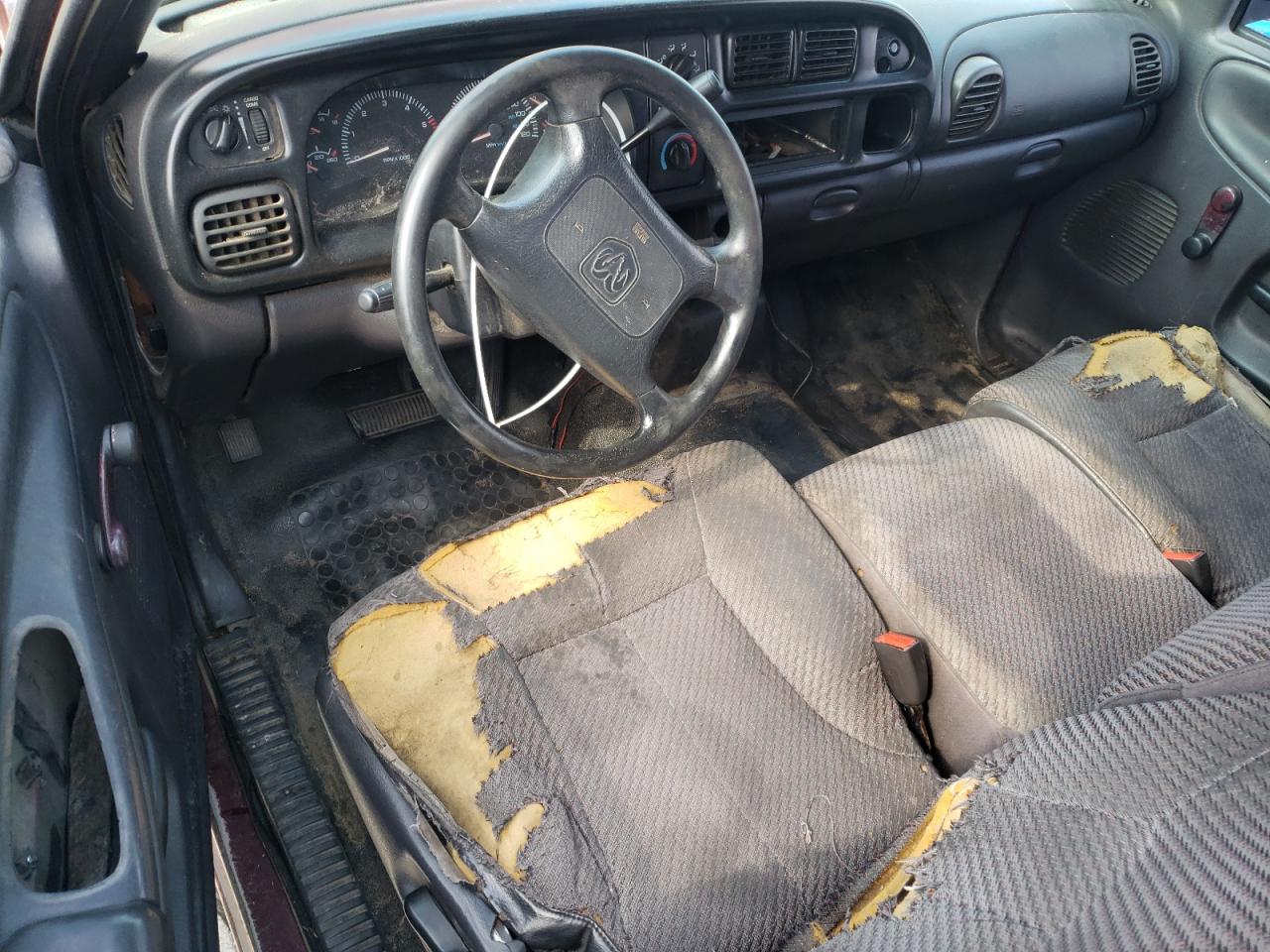 2000 Dodge Ram 1500 VIN: 3B7HC12Y5YG100850 Lot: 56823315