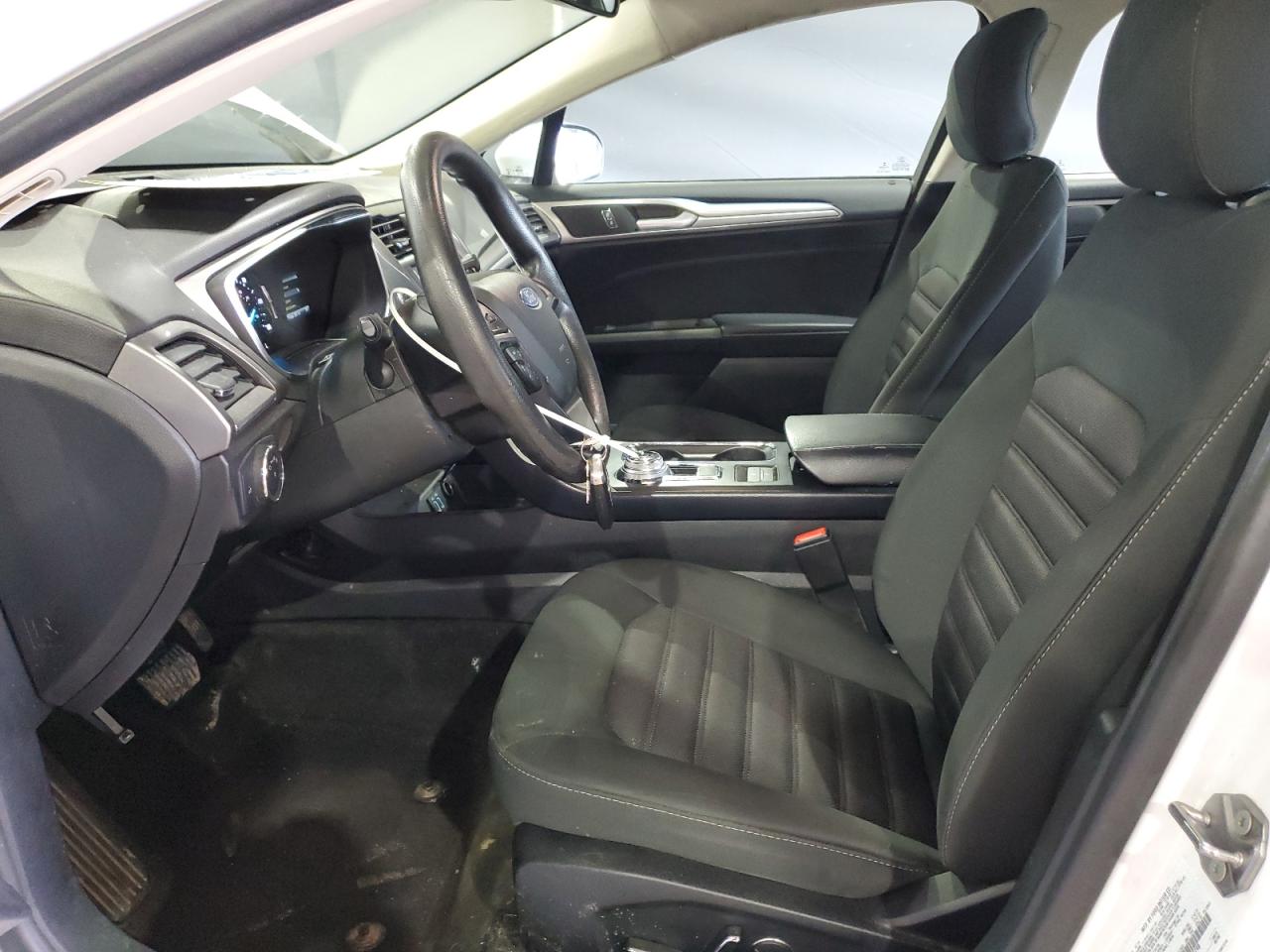 2019 Ford Fusion Se VIN: 3FA6P0LU2KR124798 Lot: 55386135