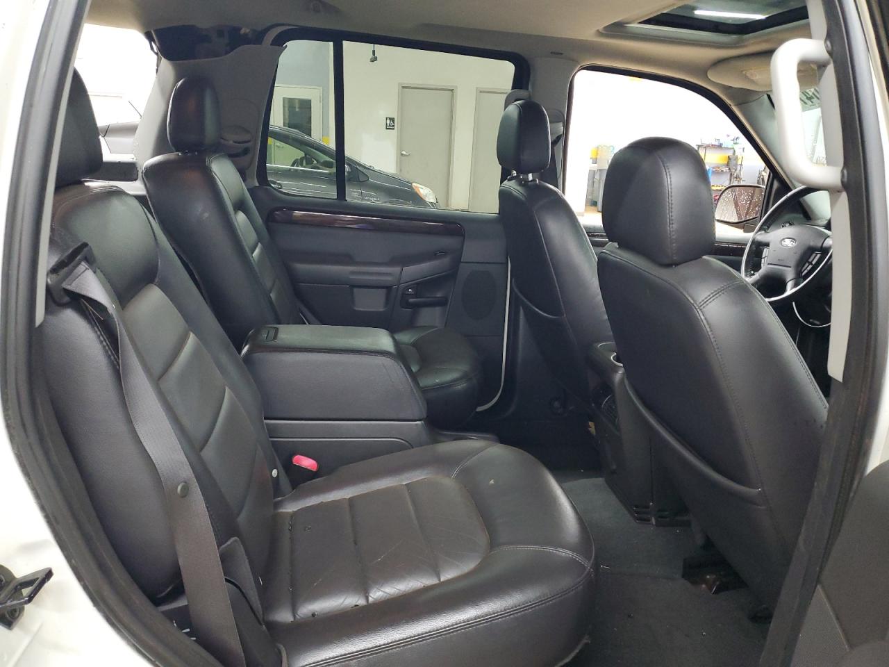 2004 Ford Explorer Limited VIN: 1FMDU75K34ZB18288 Lot: 58470475