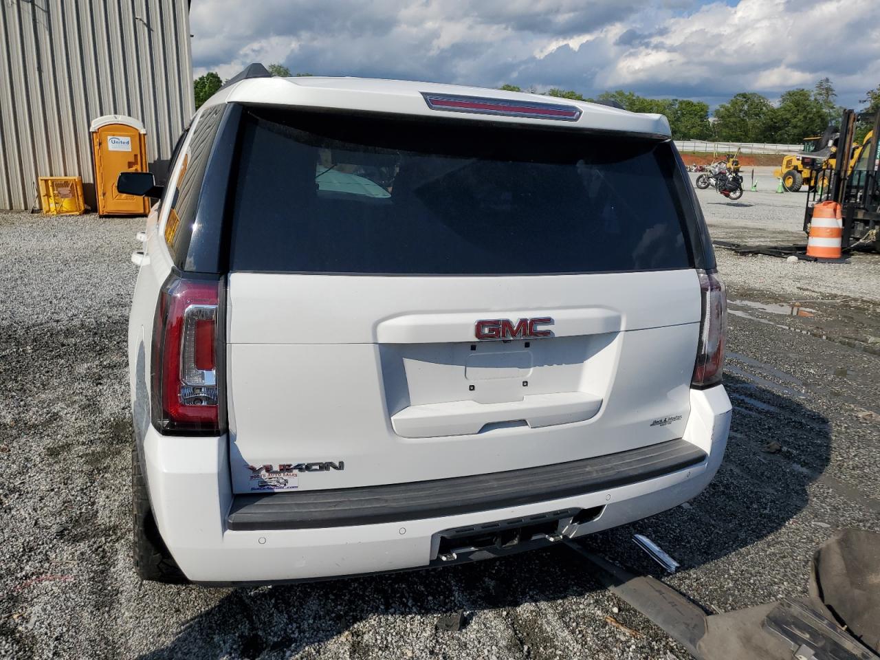 2016 GMC Yukon Sle VIN: 1GKS1AKC3GR301357 Lot: 56760255
