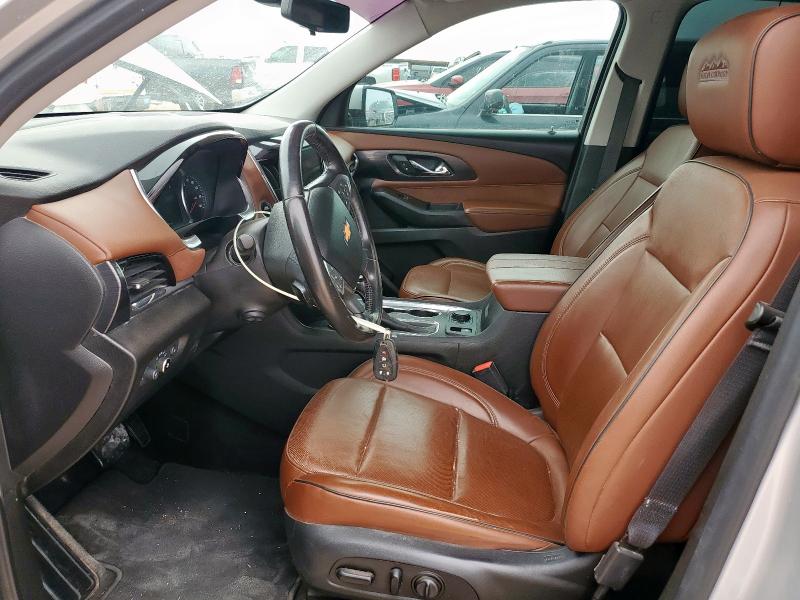  CHEVROLET TRAVERSE 2019 Серебристый