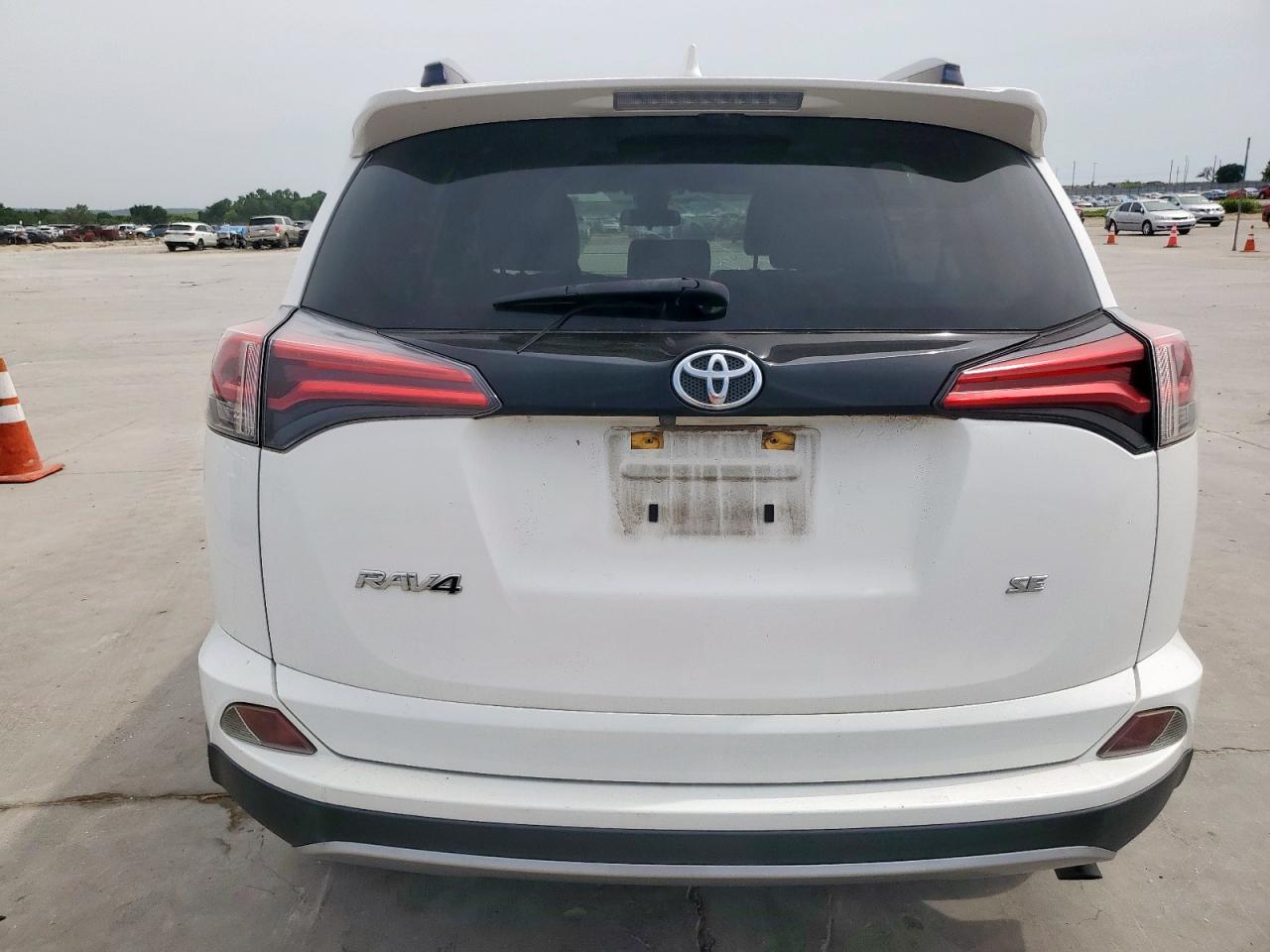 2017 Toyota Rav4 Se VIN: JTMNFREV4HJ114778 Lot: 56114885