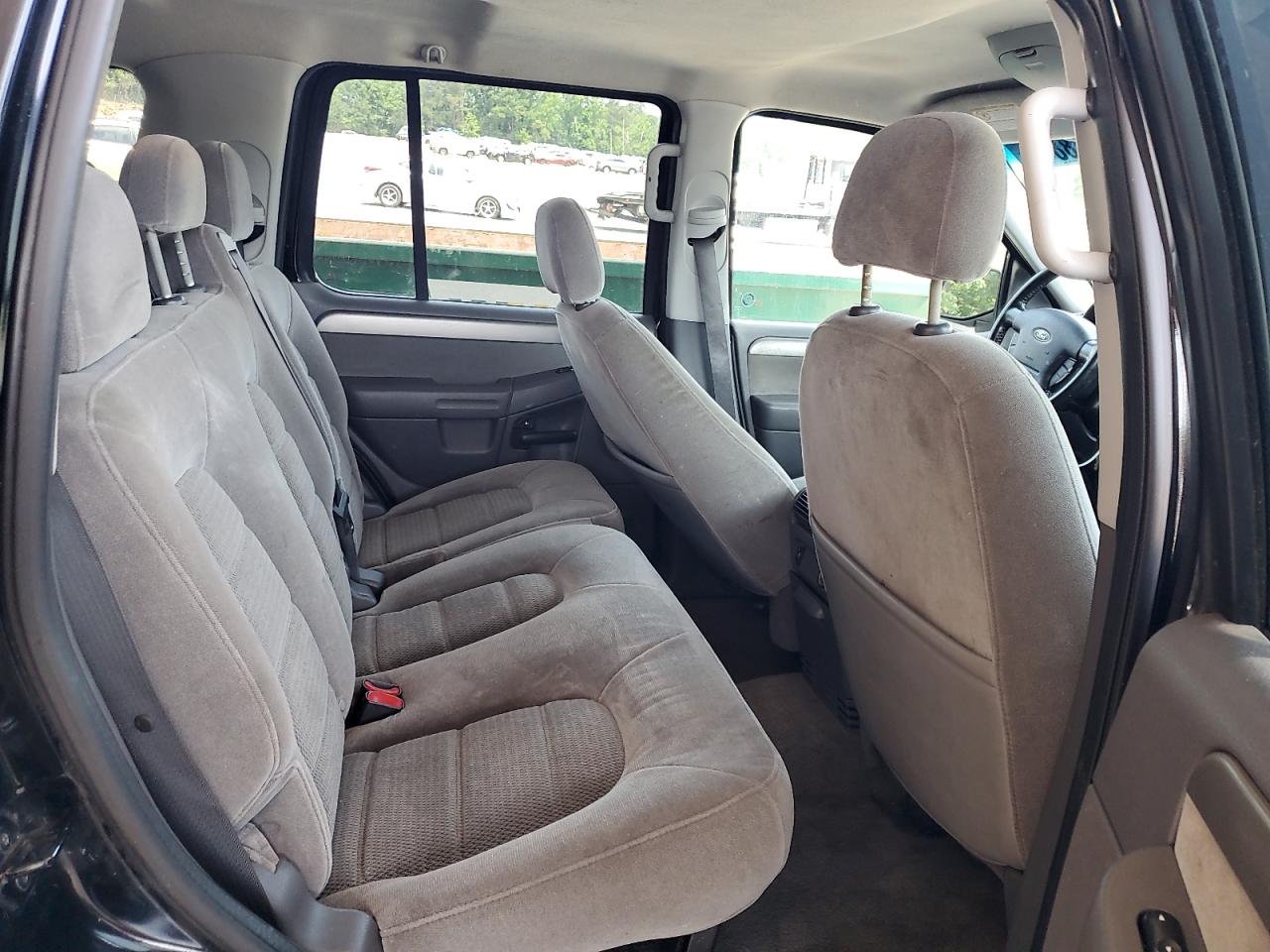 2004 Ford Explorer Xlt VIN: 1FMZU63K54UB01217 Lot: 58248845