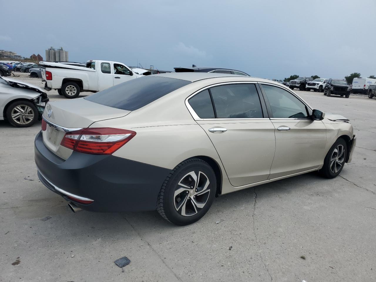 1HGCR2F30GA121942 HONDA ACCORD 2016
