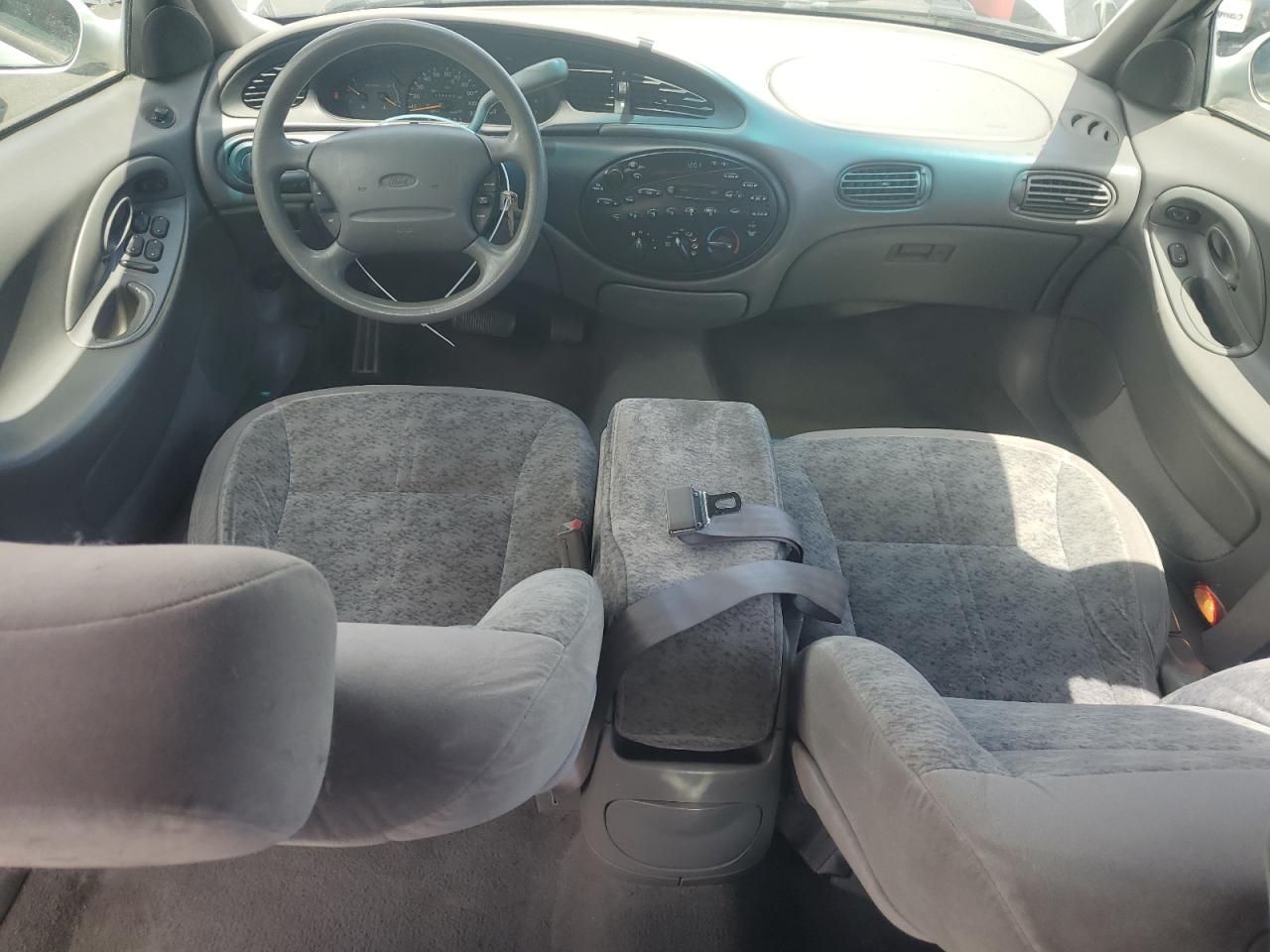 1996 Ford Taurus Gl VIN: 1FALP52U7TG152624 Lot: 56977675
