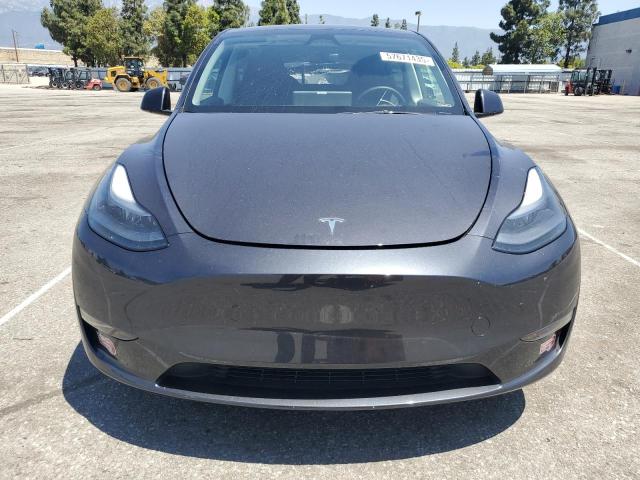  TESLA MODEL Y 2024 Серый