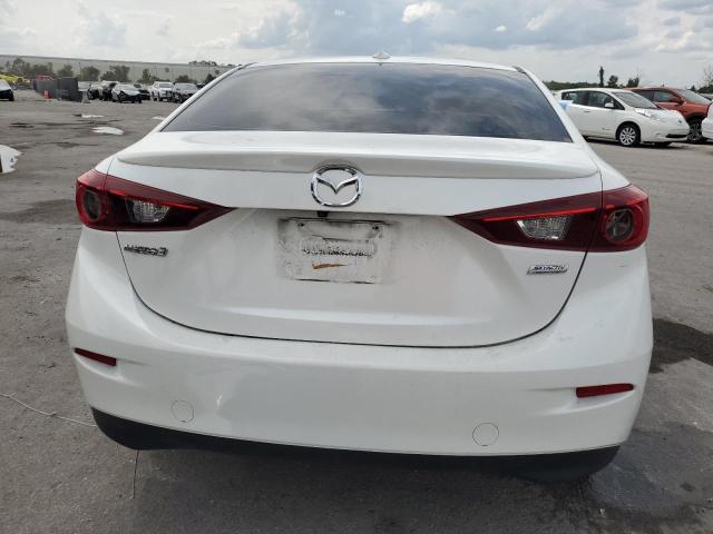  MAZDA 3 2015 White