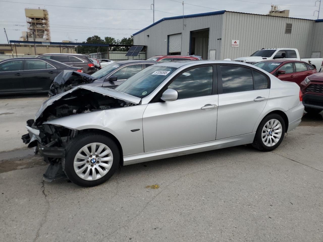 WBAPH77579NM46323 BMW 3 SERIES Photo 1