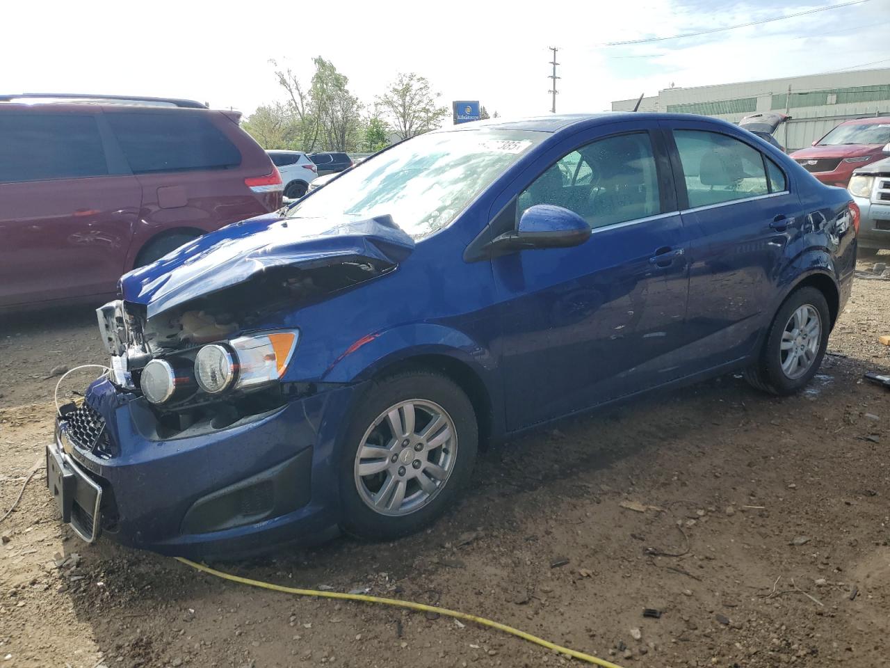 2014 Chevrolet Sonic Lt продається в Chicago Heights, IL - Front End