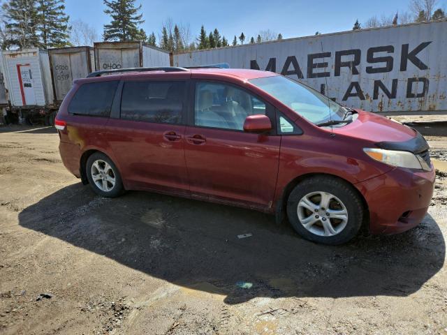 2011 TOYOTA SIENNA LE