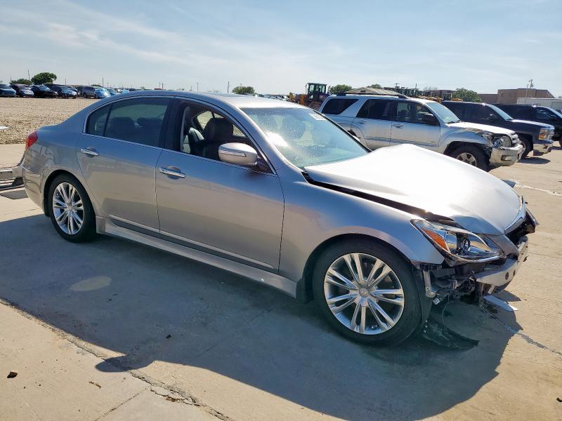  HYUNDAI GENESIS 2013 Серебристый