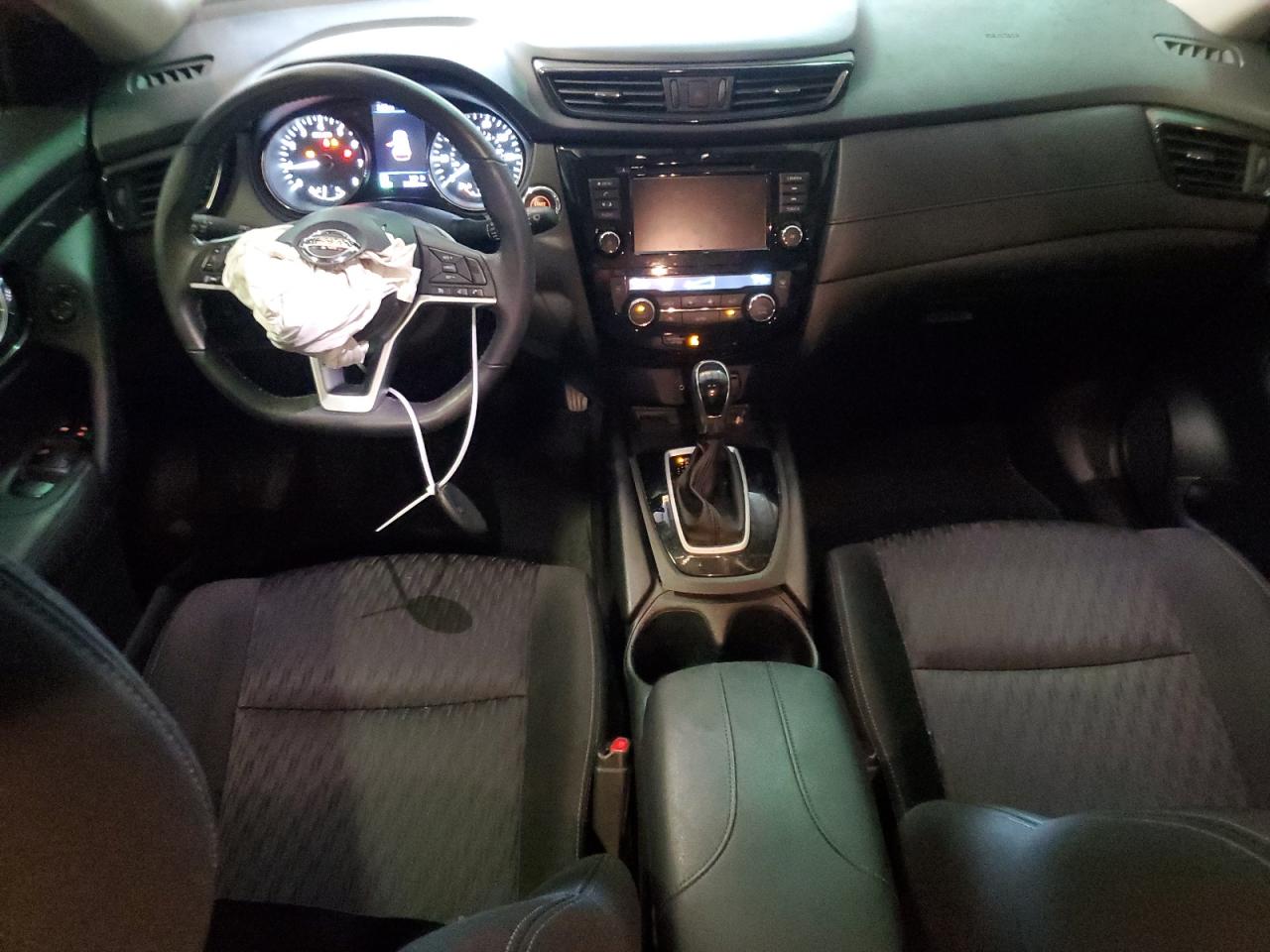 KNMAT2MT7JP606478 NISSAN ROGUE 2018