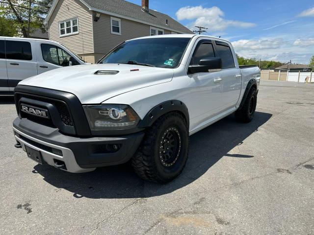 Пікапи RAM 1500 2016 Білий