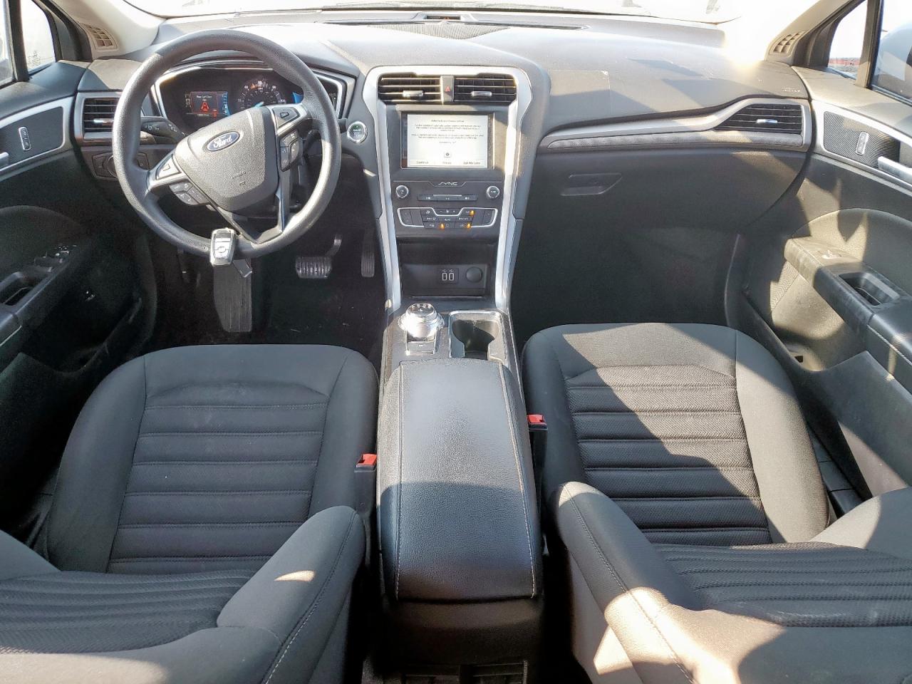 2019 Ford Fusion Se VIN: 3FA6P0LU8KR124885 Lot: 54036685